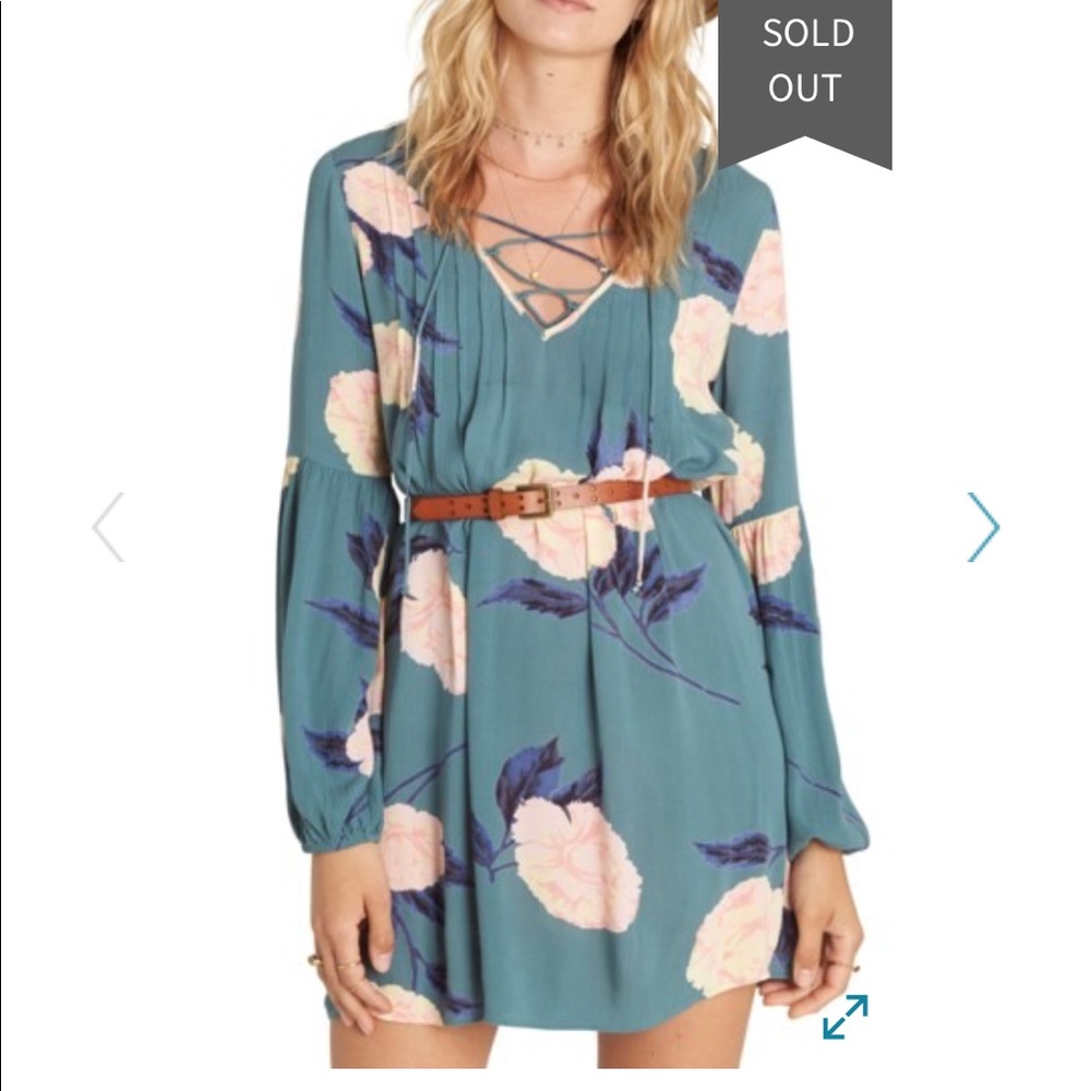 Billabong long sleeve shift dress just like you